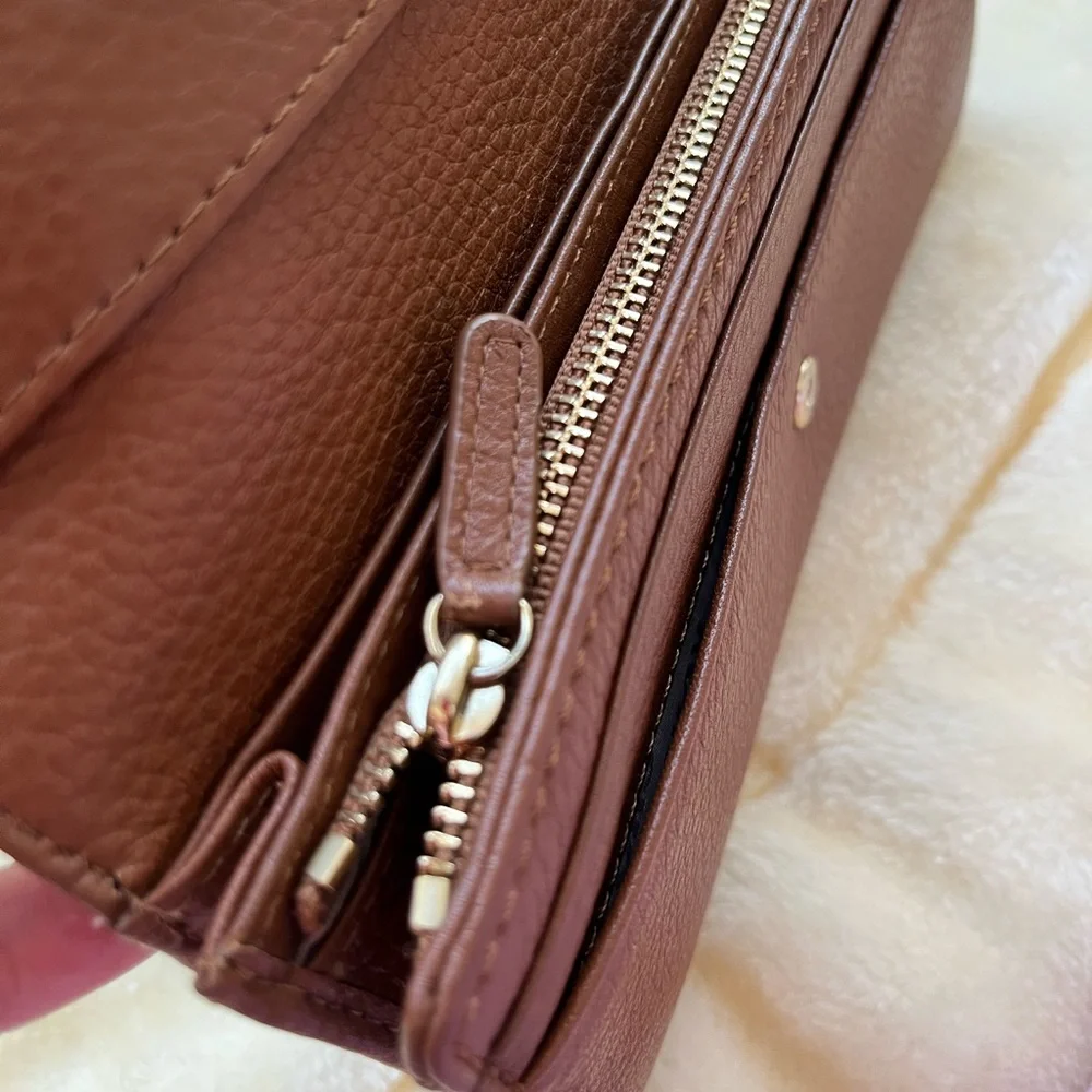 Michael Kors Slim Flap Wallet - Brown - Picture 13 of 17